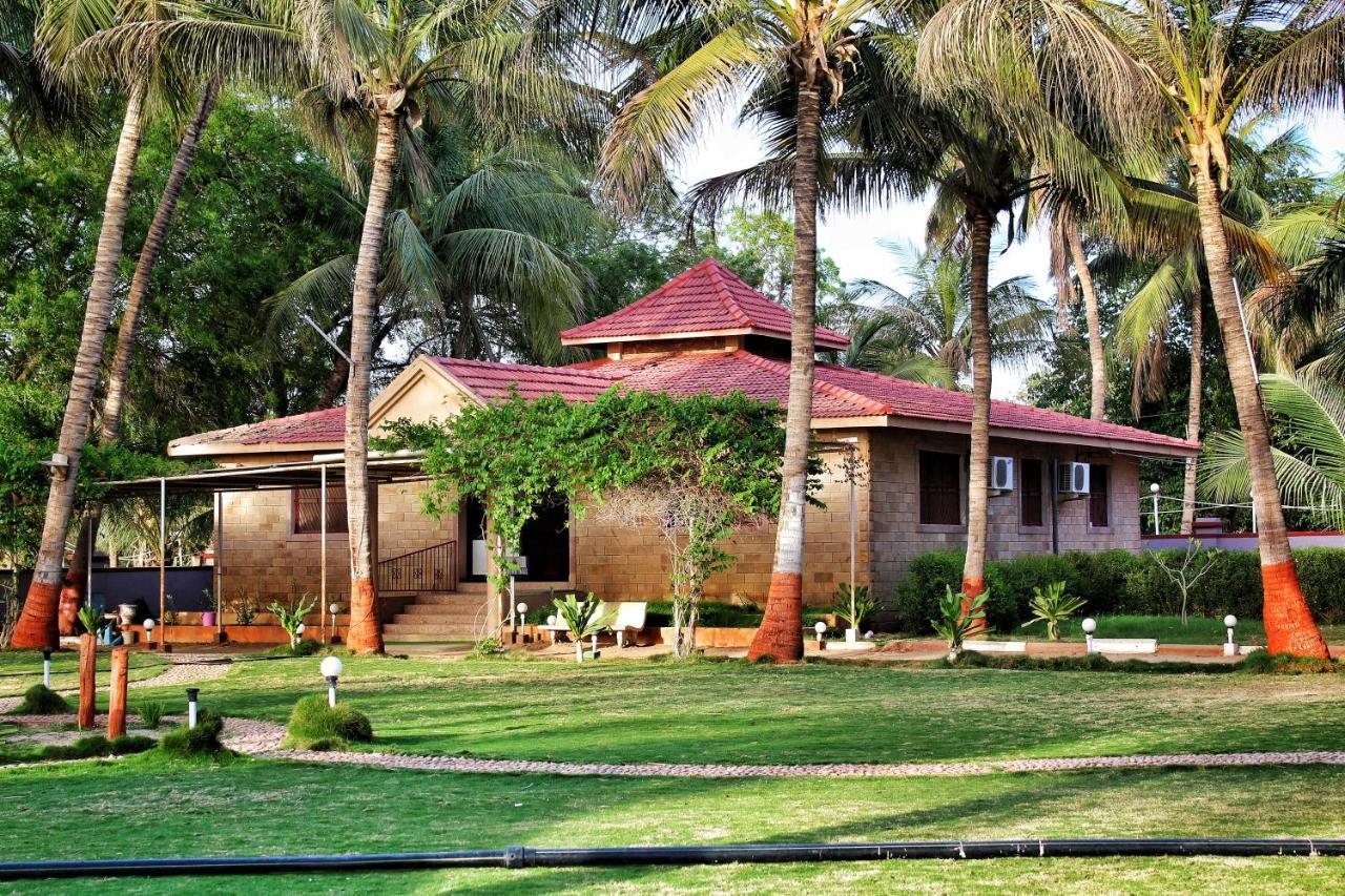 Stay Guru Resort Farm Villa Bhuj Exterior photo