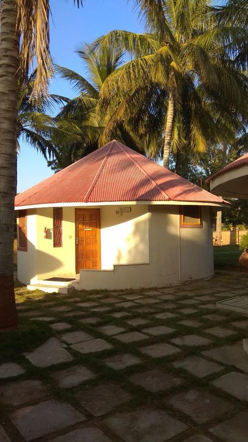Stay Guru Resort Farm Villa Bhuj Exterior photo